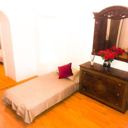 "Casa20200" 2 X Apartments Je 150Qm Fuer Business, Familien, Gruppen, Handwerker 15Min Von Berlin, Erdbeerhof, Outlet B5, 5Min Vom See Falkensee !! 2 Apartment Each 150Qm For Business , Families 15Min From Berlin!! エクステリア 写真