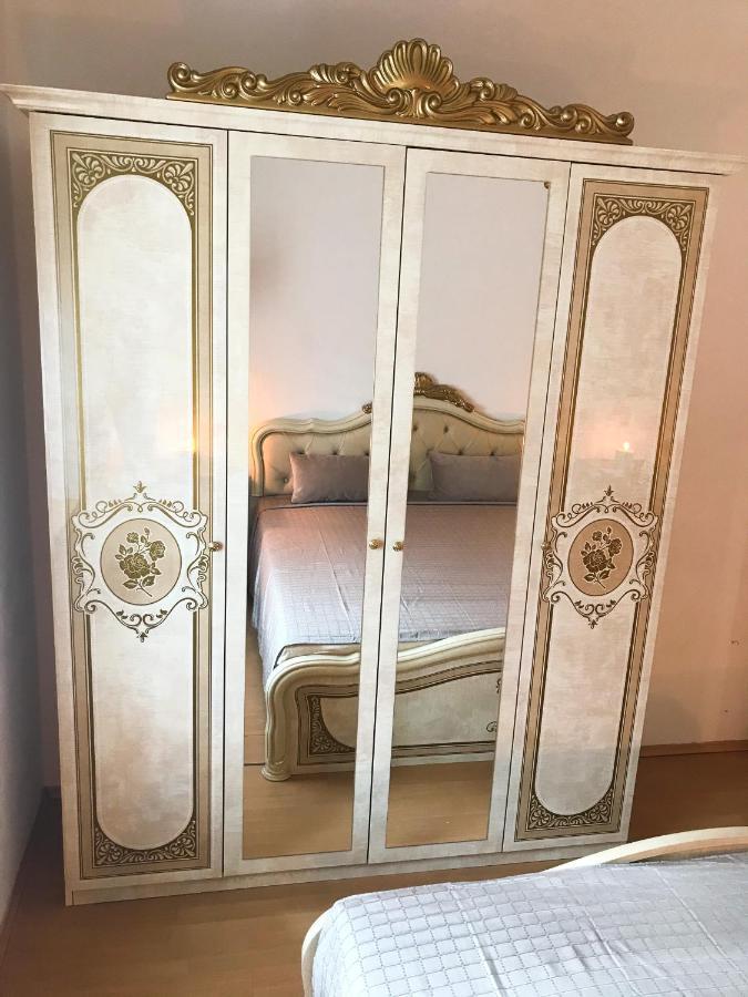 "Casa20200" 2 X Apartments Je 150Qm Fuer Business, Familien, Gruppen, Handwerker 15Min Von Berlin, Erdbeerhof, Outlet B5, 5Min Vom See Falkensee !! 2 Apartment Each 150Qm For Business , Families 15Min From Berlin!! エクステリア 写真