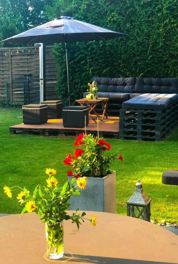 "Casa20200" 2 X Apartments Je 150Qm Fuer Business, Familien, Gruppen, Handwerker 15Min Von Berlin, Erdbeerhof, Outlet B5, 5Min Vom See Falkensee !! 2 Apartment Each 150Qm For Business , Families 15Min From Berlin!! エクステリア 写真