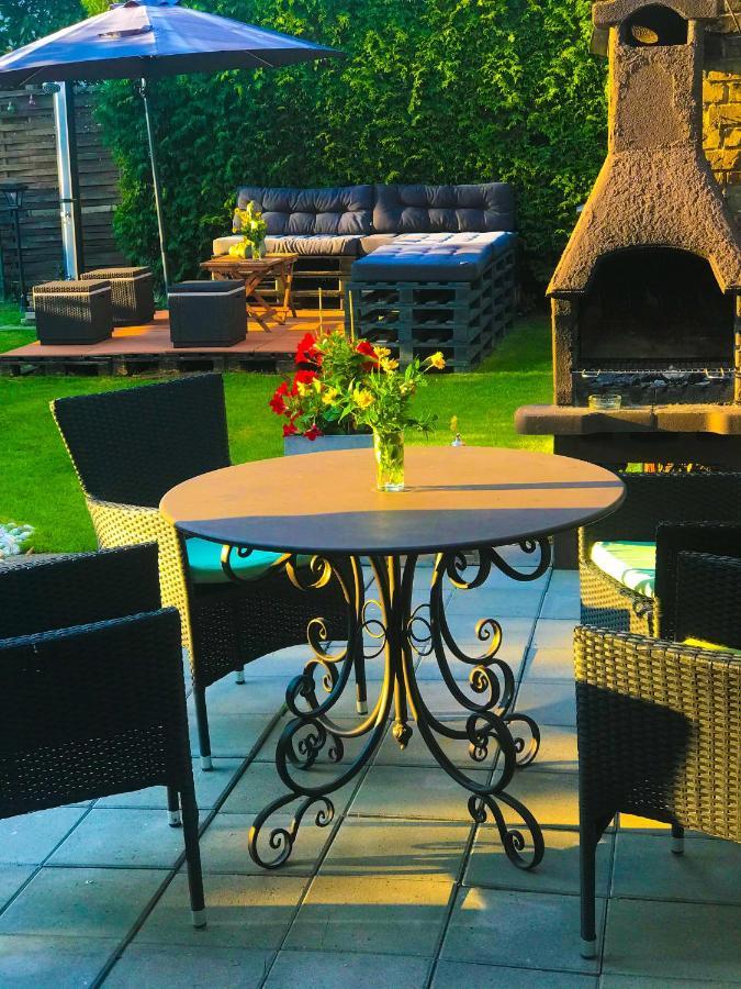 "Casa20200" 2 X Apartments Je 150Qm Fuer Business, Familien, Gruppen, Handwerker 15Min Von Berlin, Erdbeerhof, Outlet B5, 5Min Vom See Falkensee !! 2 Apartment Each 150Qm For Business , Families 15Min From Berlin!! エクステリア 写真
