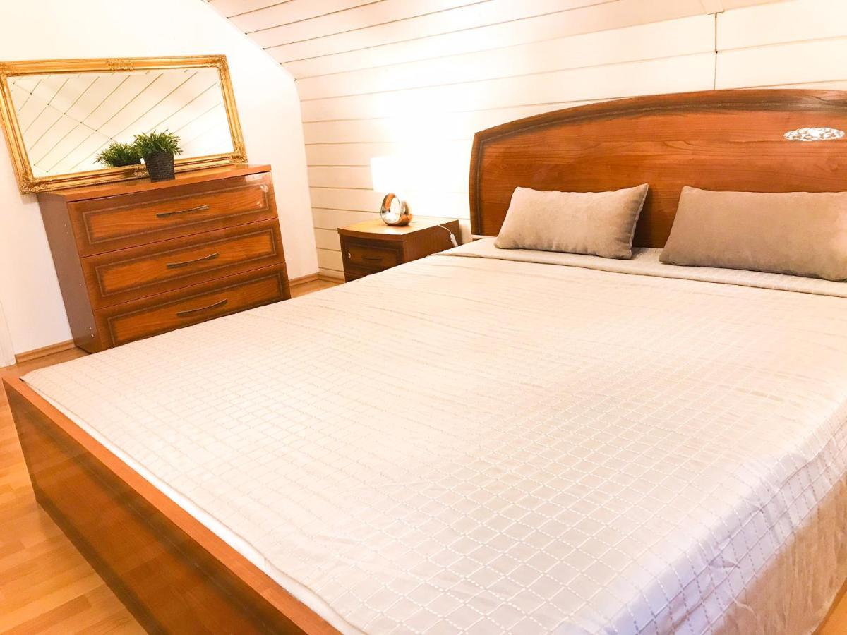 "Casa20200" 2 X Apartments Je 150Qm Fuer Business, Familien, Gruppen, Handwerker 15Min Von Berlin, Erdbeerhof, Outlet B5, 5Min Vom See Falkensee !! 2 Apartment Each 150Qm For Business , Families 15Min From Berlin!! エクステリア 写真