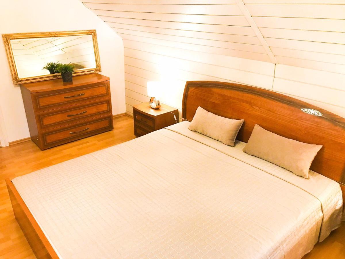 "Casa20200" 2 X Apartments Je 150Qm Fuer Business, Familien, Gruppen, Handwerker 15Min Von Berlin, Erdbeerhof, Outlet B5, 5Min Vom See Falkensee !! 2 Apartment Each 150Qm For Business , Families 15Min From Berlin!! エクステリア 写真