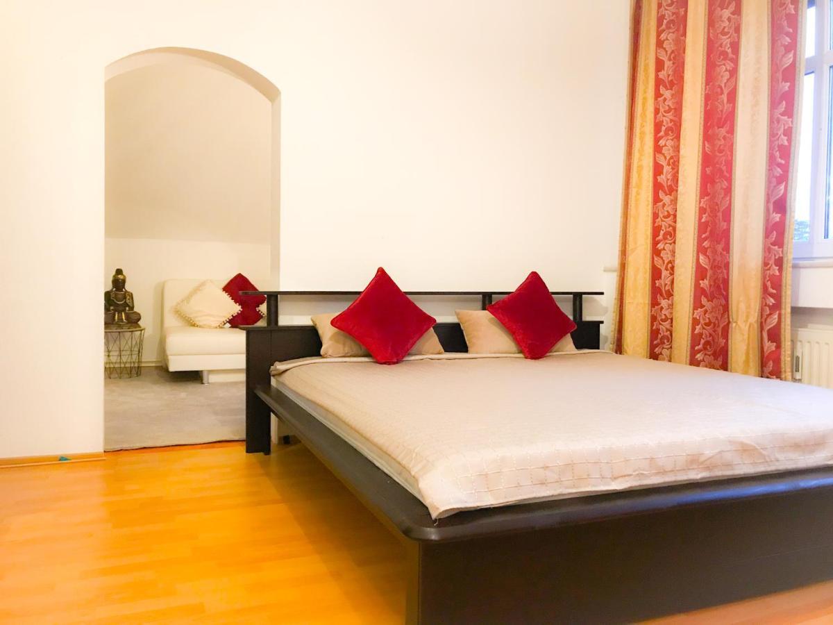 "Casa20200" 2 X Apartments Je 150Qm Fuer Business, Familien, Gruppen, Handwerker 15Min Von Berlin, Erdbeerhof, Outlet B5, 5Min Vom See Falkensee !! 2 Apartment Each 150Qm For Business , Families 15Min From Berlin!! エクステリア 写真