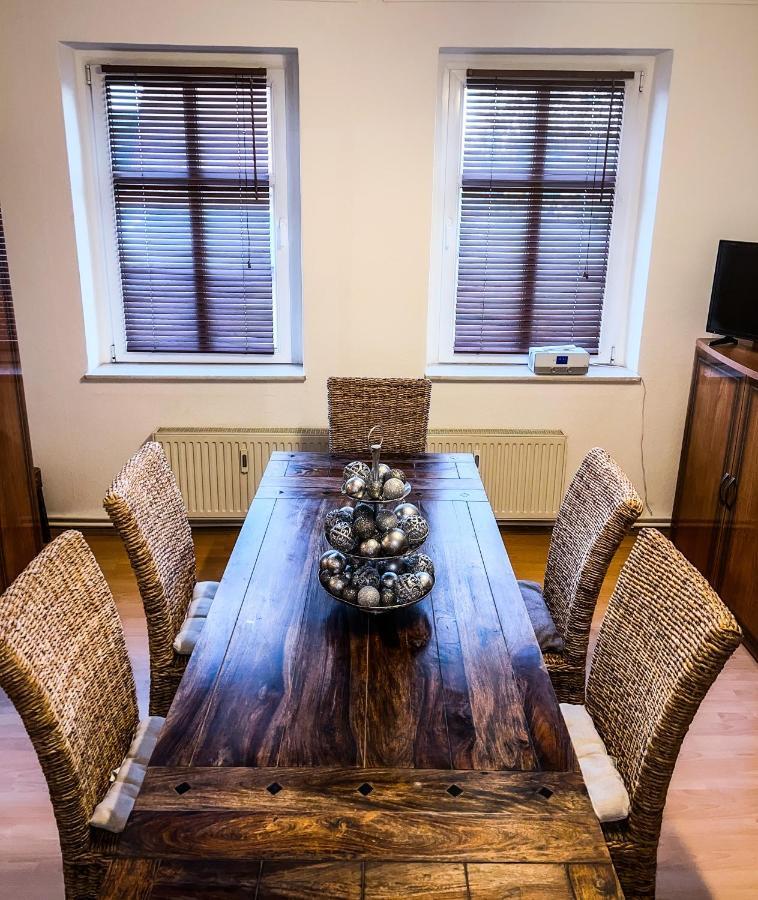 "Casa20200" 2 X Apartments Je 150Qm Fuer Business, Familien, Gruppen, Handwerker 15Min Von Berlin, Erdbeerhof, Outlet B5, 5Min Vom See Falkensee !! 2 Apartment Each 150Qm For Business , Families 15Min From Berlin!! エクステリア 写真