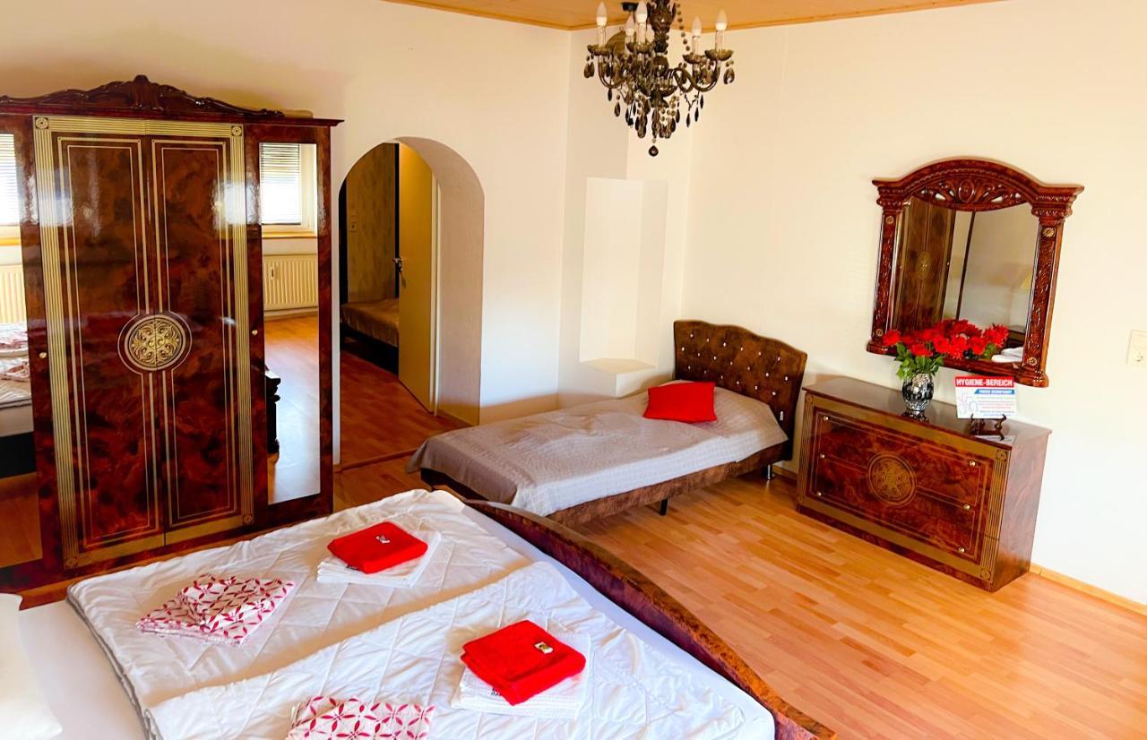 "Casa20200" 2 X Apartments Je 150Qm Fuer Business, Familien, Gruppen, Handwerker 15Min Von Berlin, Erdbeerhof, Outlet B5, 5Min Vom See Falkensee !! 2 Apartment Each 150Qm For Business , Families 15Min From Berlin!! エクステリア 写真